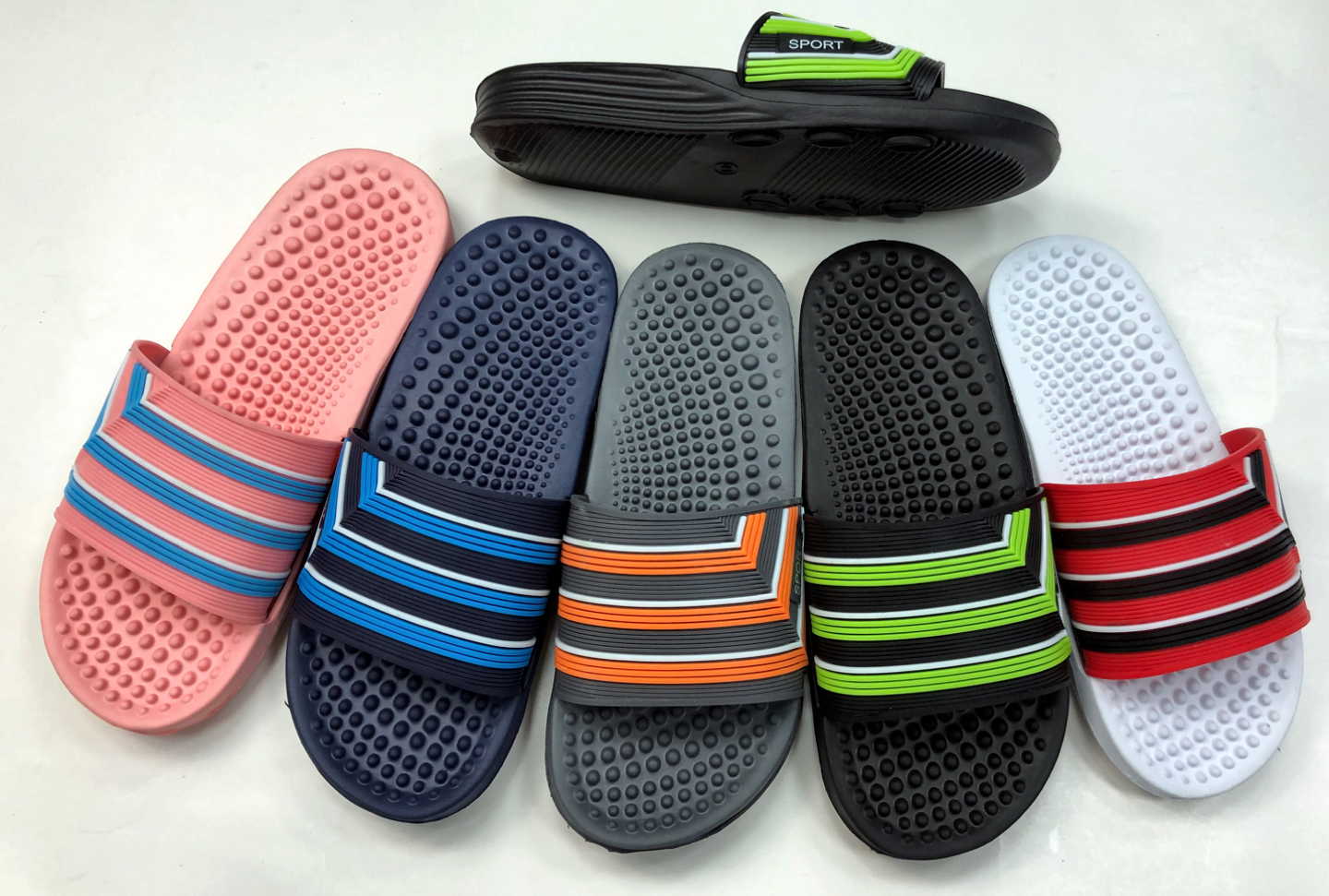 Unisex EVA slippers with massage insole