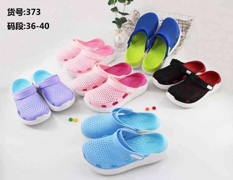 soft cheap fashion beach women men clogs ,children clogs