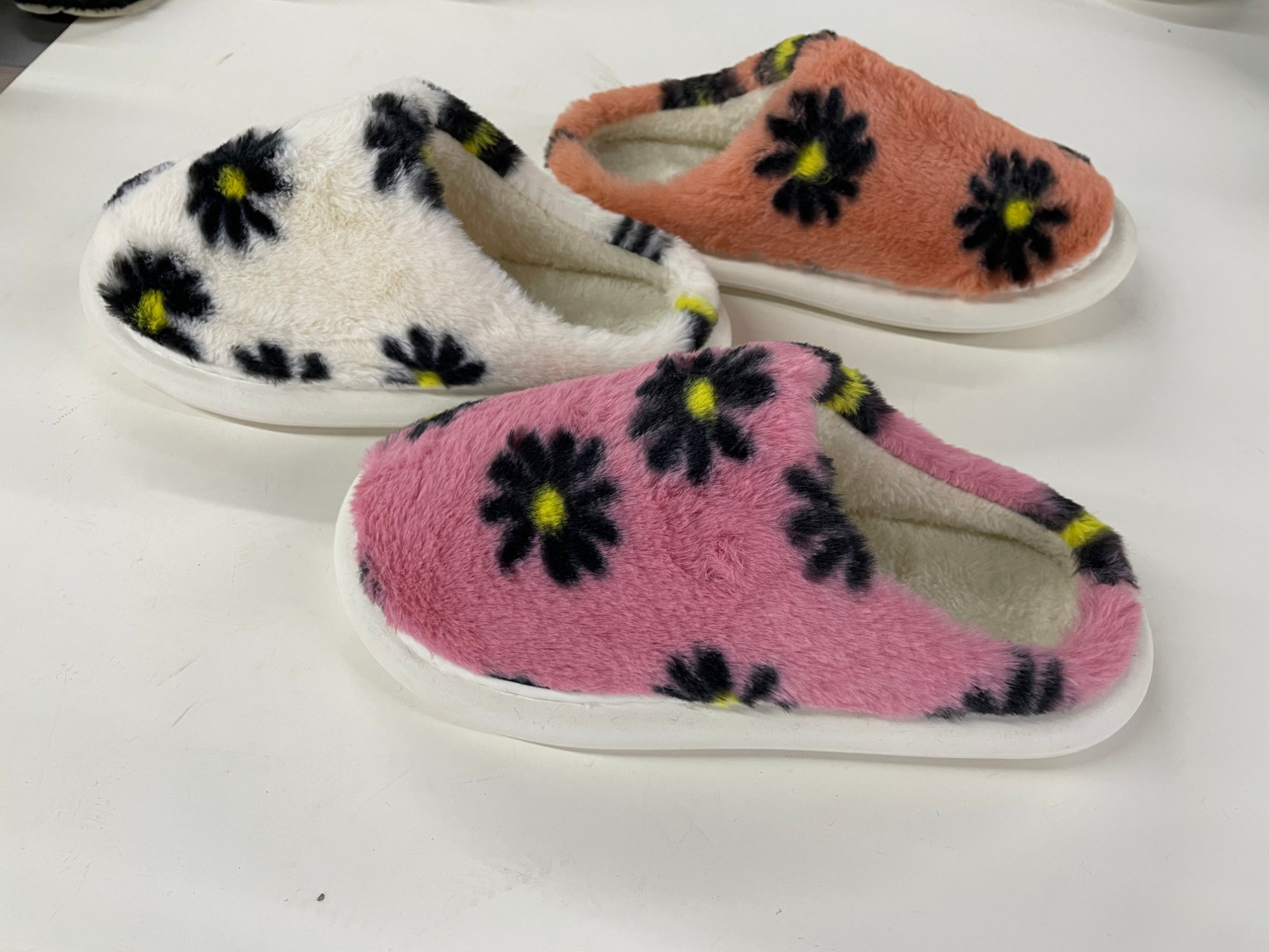 Unisex colorful fur slippers