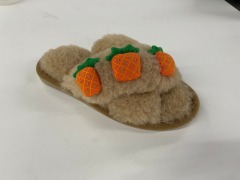 Ladies OEM indoor fur slippers