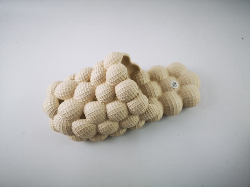 EVA 2022 trendy bubble cool slippers women fancy unisex fashion sandals home beach men massage slides slippers