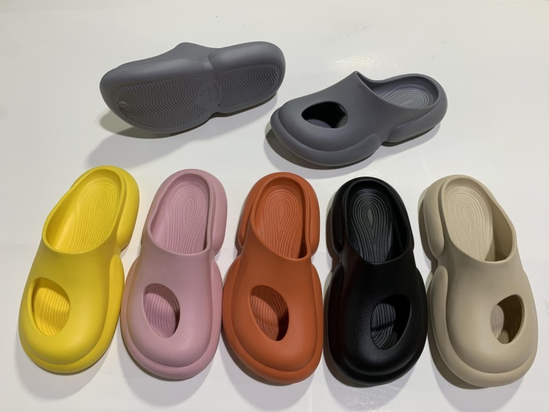 Home Slippers Thick Platform Bathroom Cloud Slippers