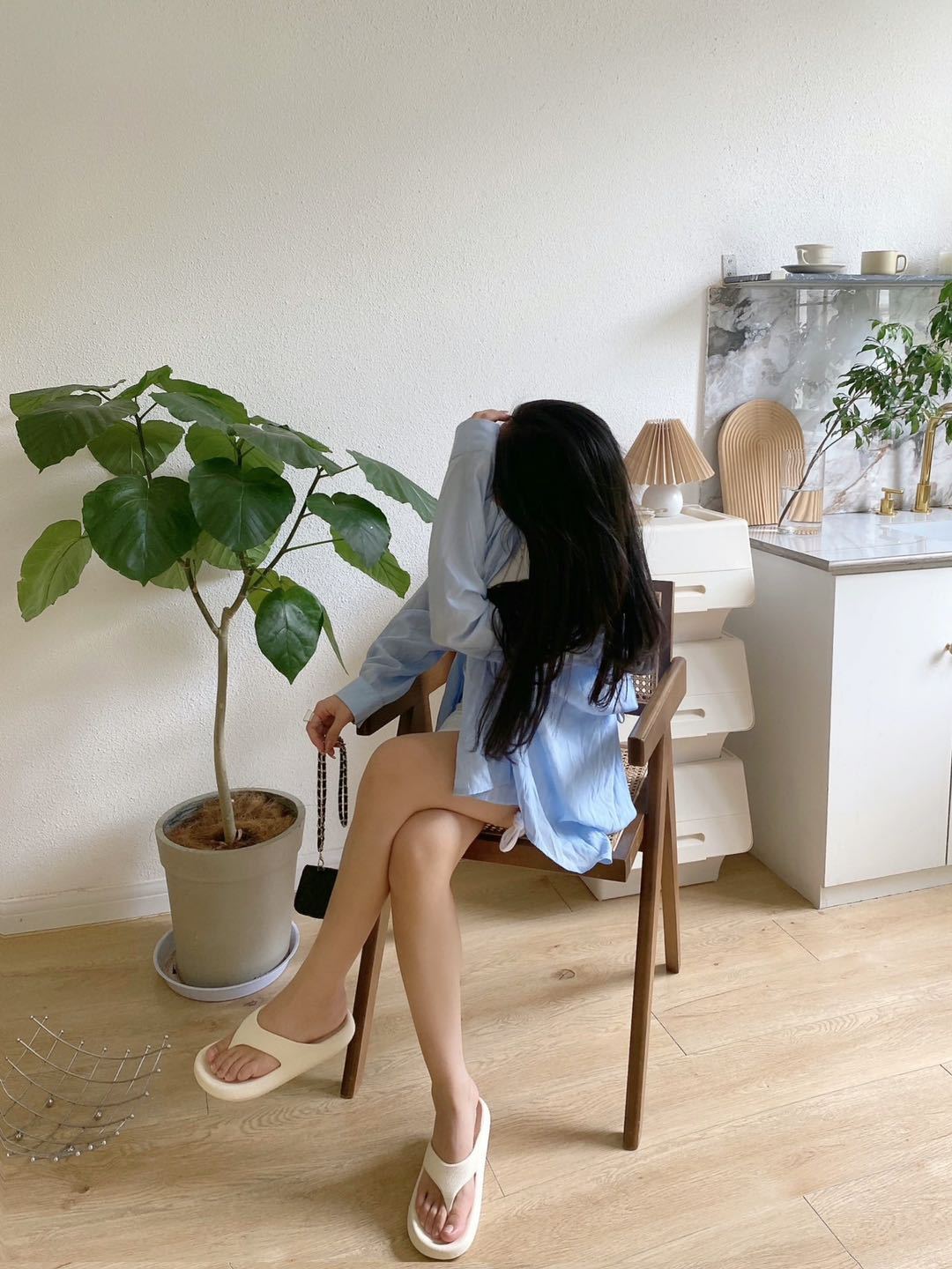 2022 New summer bathroom, home slippers, women's summer chunky flip-flops