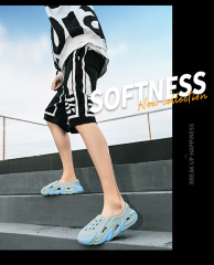 2022 New Thick Soled Men's Flame Stroked Crocs fashion adult garden shoes Beach couple cool slippers