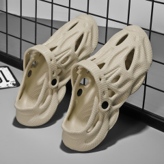 2022 Most popular new style clogs mens clogs