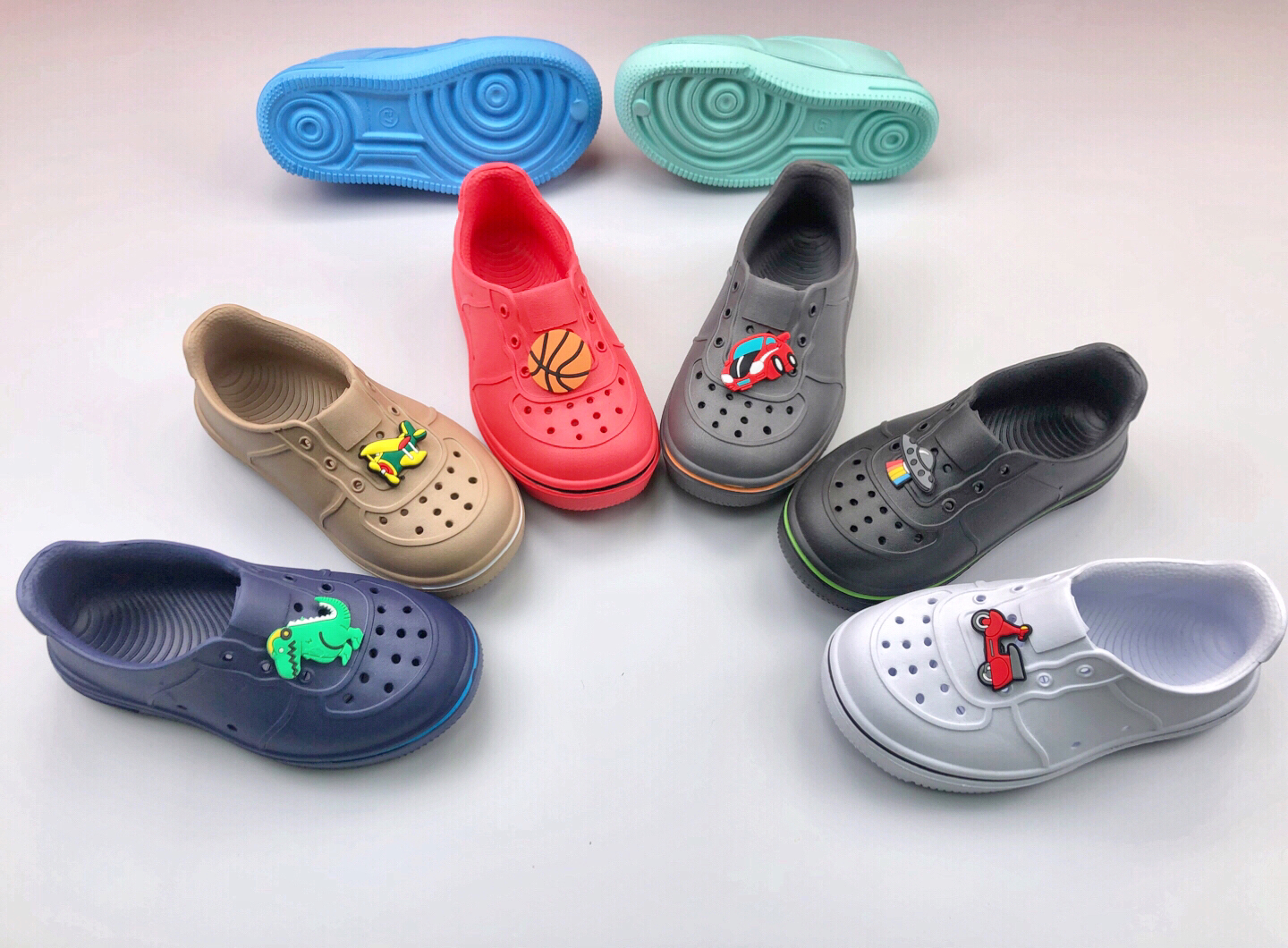 2022 Patch colorful eva clogs