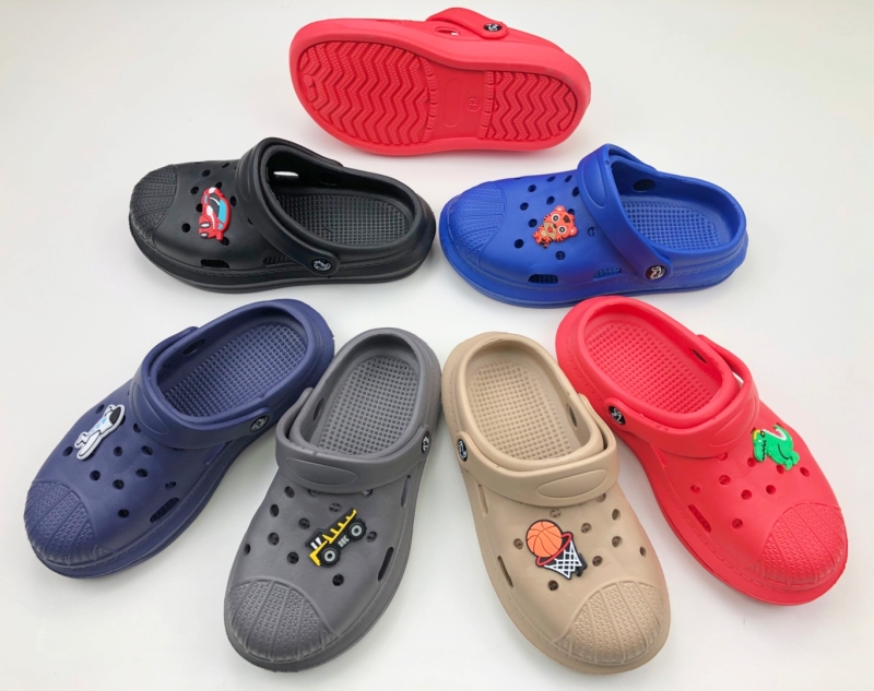 Colorful eva clogs with cute patch