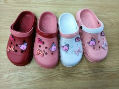 Kid beach soft clogs