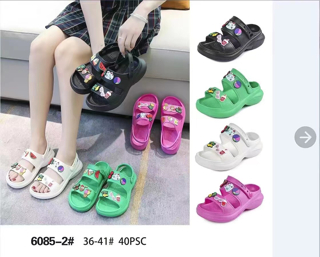 Decorable patch women sandals outdoor