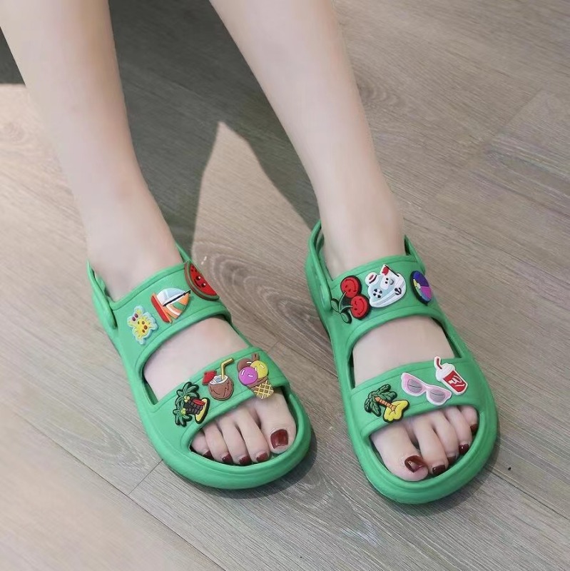 Decorable patch women sandals outdoor