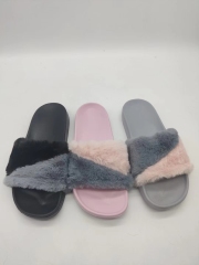 New Arrival Popular Fluffy Home Outdoor Women Winter Fashion Slipper
