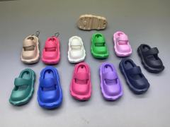 Mini eva shoes key chain