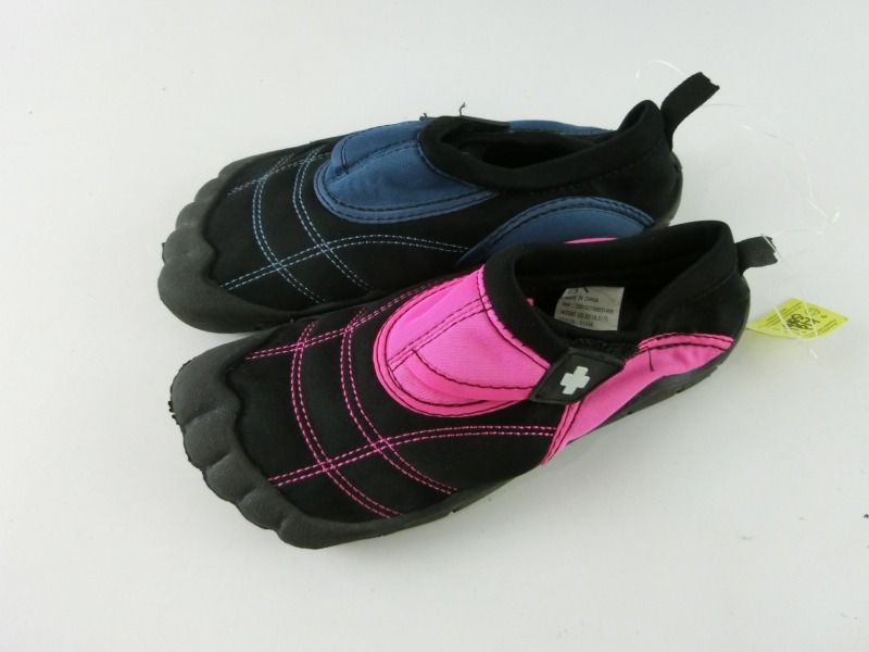 Unisex five fingers water shoes