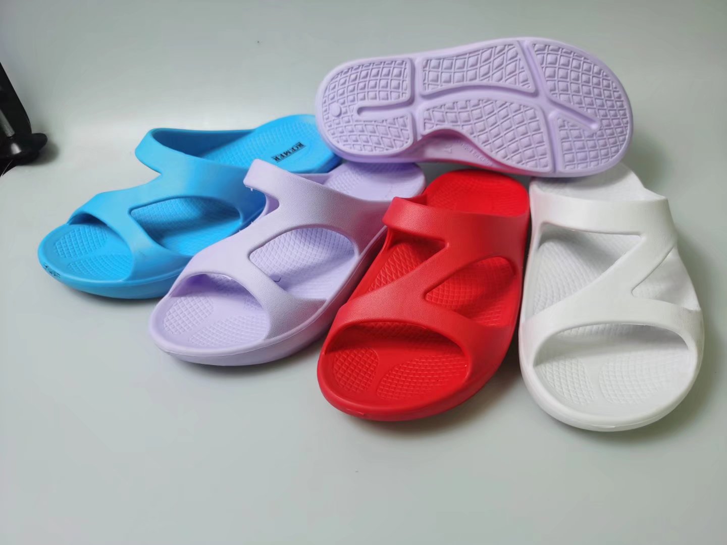 Latest Design EVA Soft sole slippers