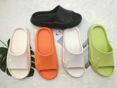 Comfy Cushioned Thick Sole Quick Drying Shower Summer Beach Indoor Outdoor Bathroom Spa Slippers