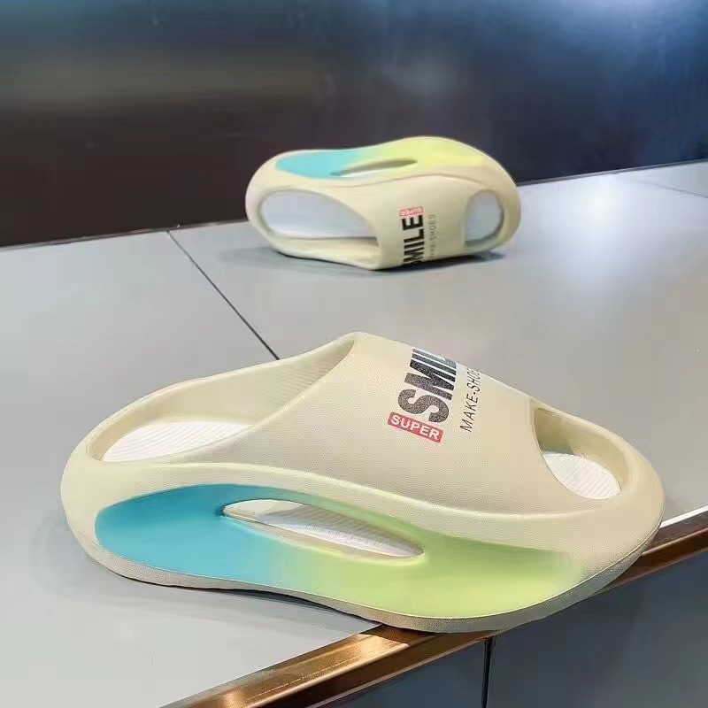 Popular Fashion Anti-slip Cushion Slide Men & Women Slipper with Thick Sole