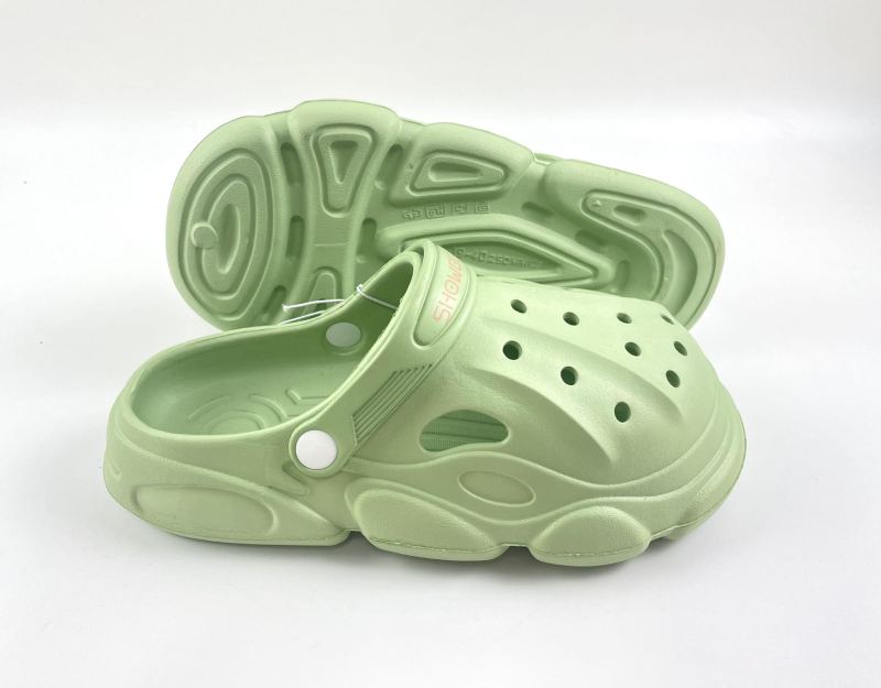 Newest ECO Odourless Premium Material Garden Clogs Slippers Slides Fashion Design with Soft Sole