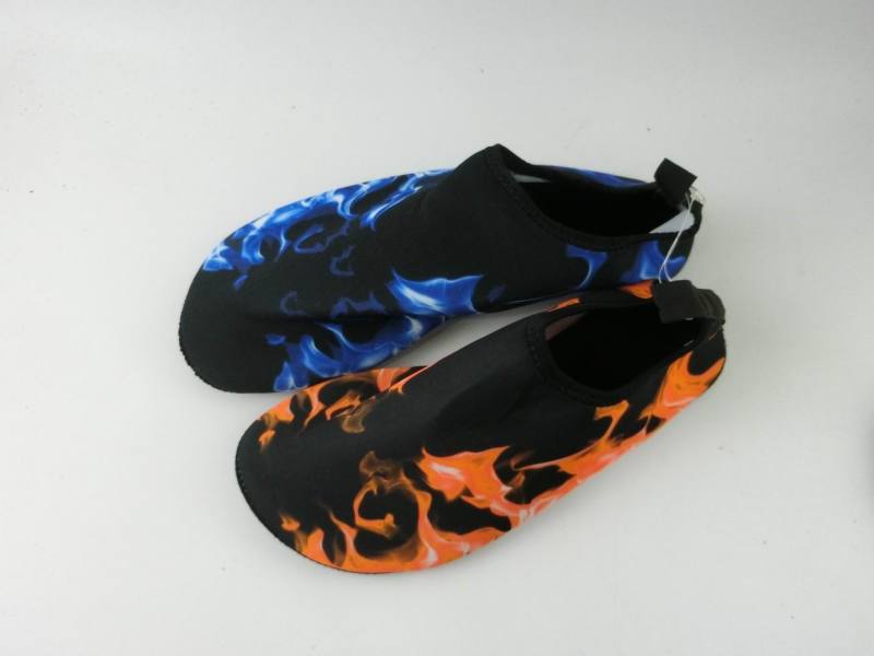 Beach Camping Shoes For Sea Adult Unisex Beach Soft Walking Swim Sneakers Fashion Slippers Swimming Water Aqua Shoes Men Woman