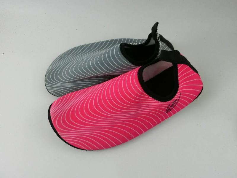 Best Selling Mens Women Water Shoes Barefoot Beach Pool Shoes Quick-Dry Aqua Socks for Surf Swim Water Sport