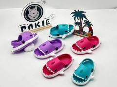 Tiktok Hot selling shark slides indoor outdoor casual fashion shark slipper