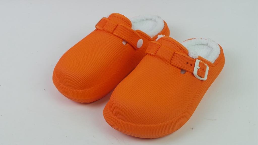 New Arrival Unisex Non-slip Platform Fur Clogs Winter Indoor Keep Warm Clogs Shoe Plush Slippers