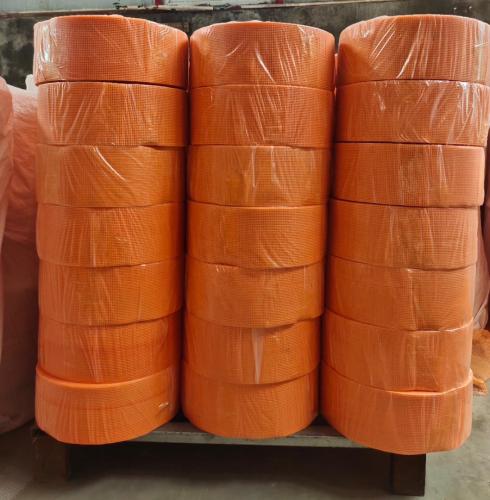 cutting fiberglass mesh