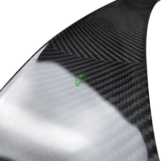 Top Car OEM Style Dry Carbon Fiber Spoiler Trunk Wing For Lamborghini URUS 2018-2019