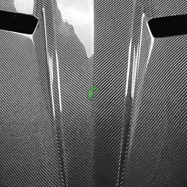 Top Car Style Carbon Fiber Engine Hood Bonnet For Lamborghini Urus 2018-2019