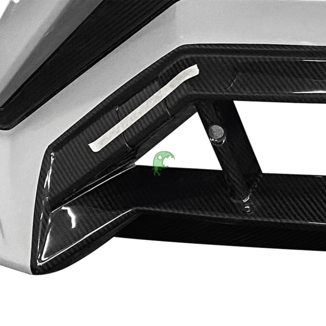 Mansory Style Half Dry Carbon Fiber Front Bumper For Lamborghini URUS 2018-2020