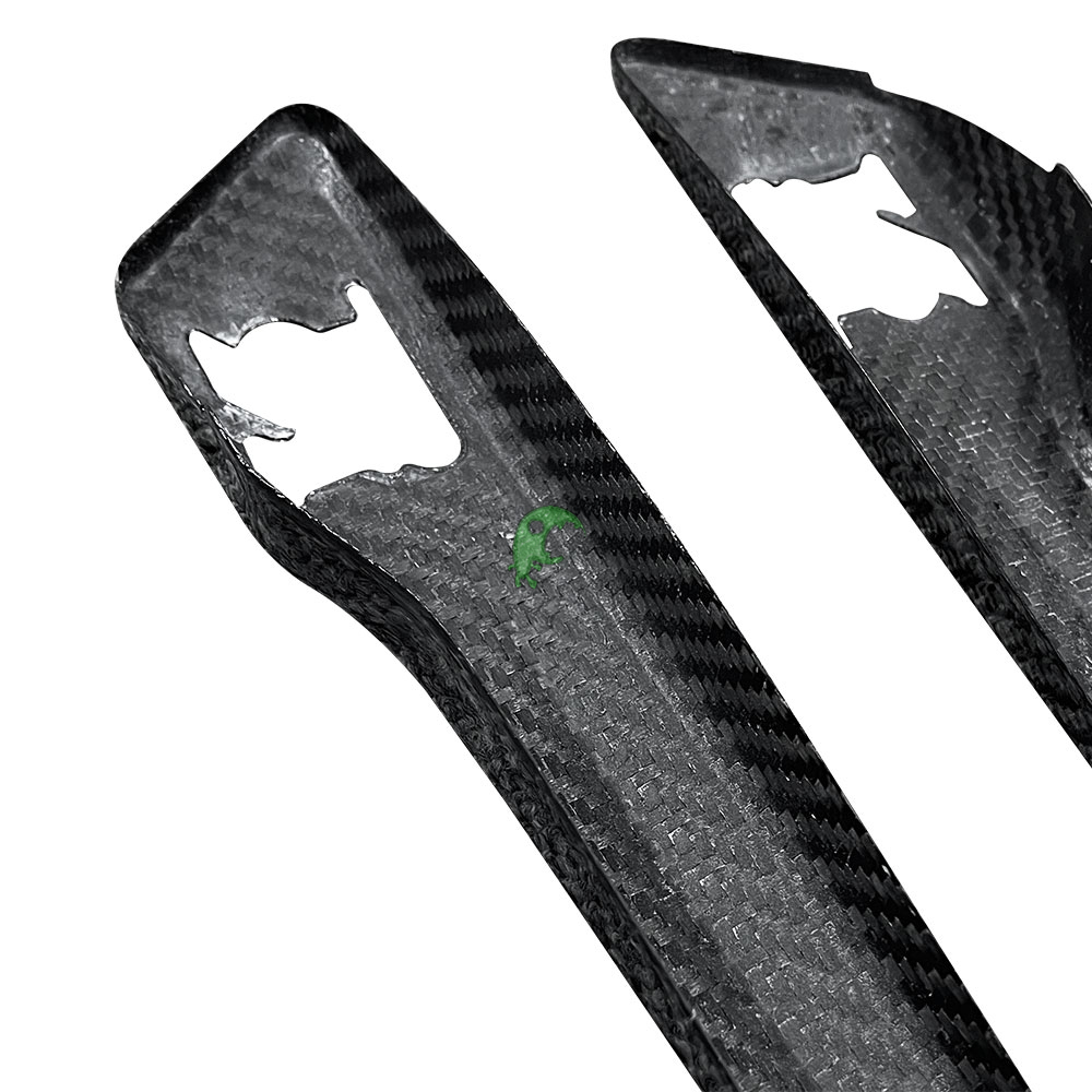 Dry Carbon Fiber Fender Emblem Cover For Nissan R35 GTR 2008-2019
