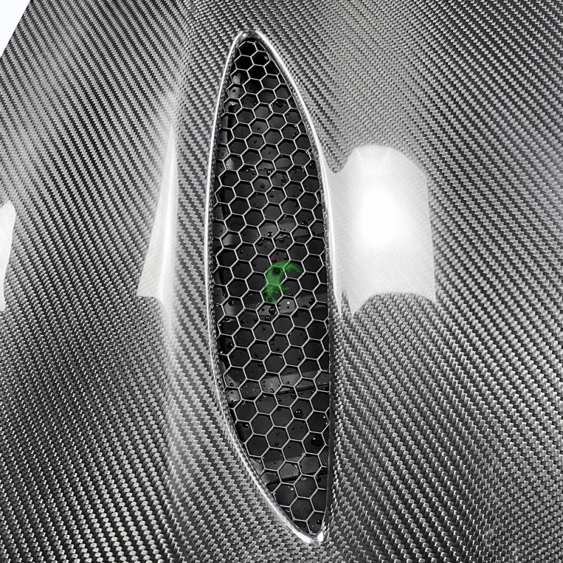 Quadrifoglio Style Dry Carbon Fiber Hood For Alfa Rome Quadrifoglio Giulia 2016-2018