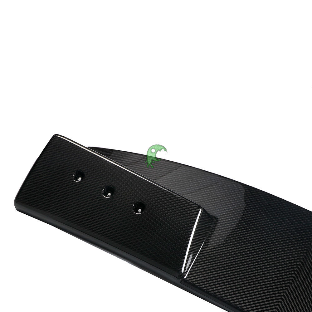 Dry Carbon Fiber Roof Spoiler INCL. Light For Land Rover Defender 2020-2021