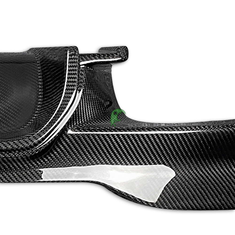 Dry Carbon Fiber Rear Diffuser With LED Light For BMW 5 Series F90 M5 2017-2019