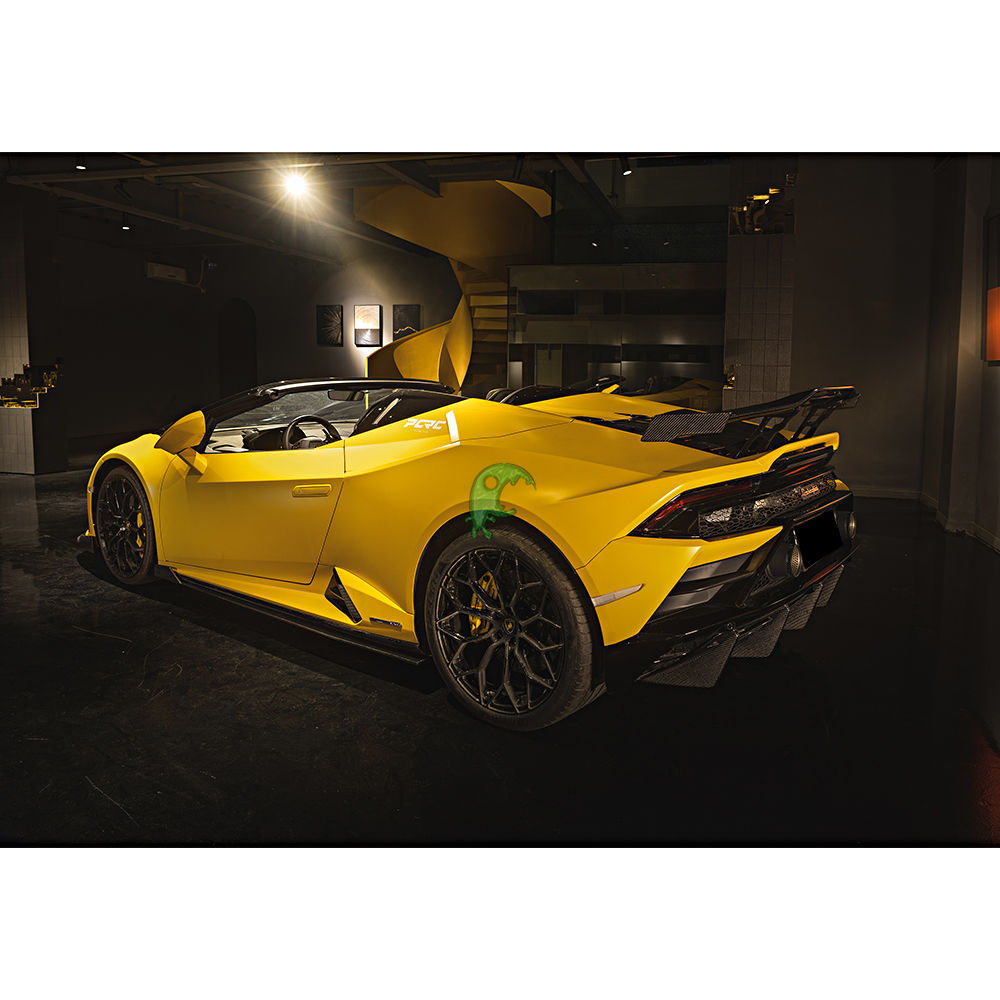 Speed Freak Style Dry Carbon Fiber Side Skirt for Lamborghini Huracan EVO