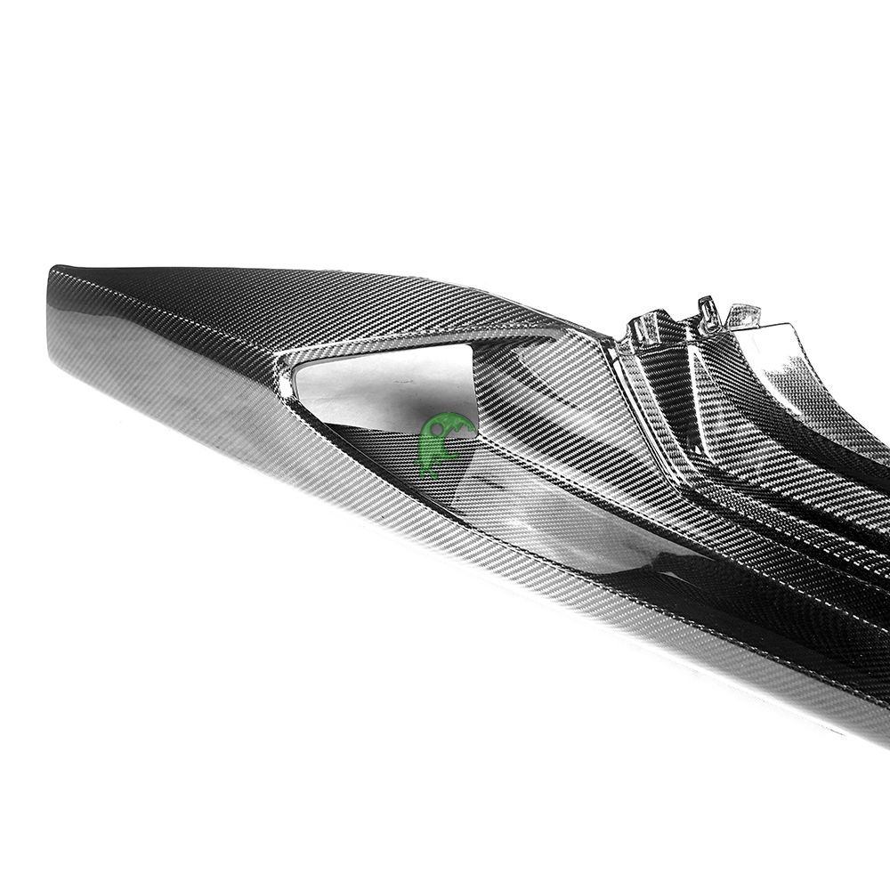 Novitec Style Dry Carbon Fiber Side Skirt For Lamborghini Huracan EVO RWD 2019-2020