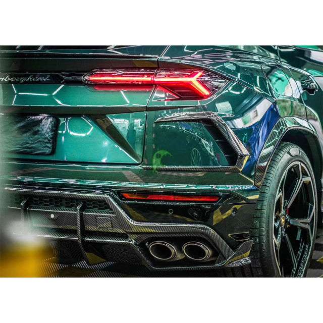 TopCar Style Dry Carbon Fiber Rear Diffuser For Lamborghini URUS 2018-2020