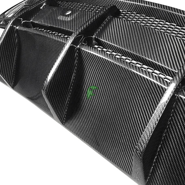 TopCar Style Dry Carbon Fiber Rear Diffuser For Lamborghini URUS 2018-2020