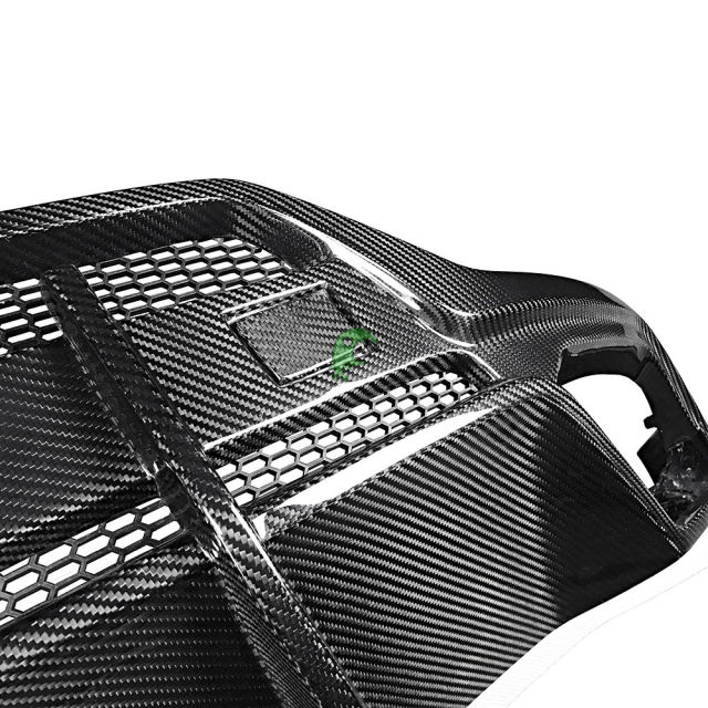TopCar Style Dry Carbon Fiber Rear Diffuser For Lamborghini URUS 2018-2020