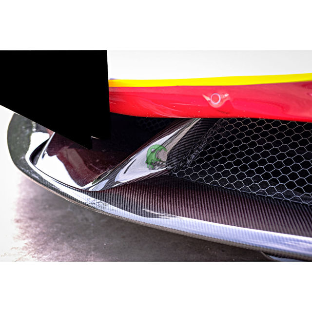 OEM Style Dry Carbon Fiber Lower Front Middle Air Intake For Ferrari SF90