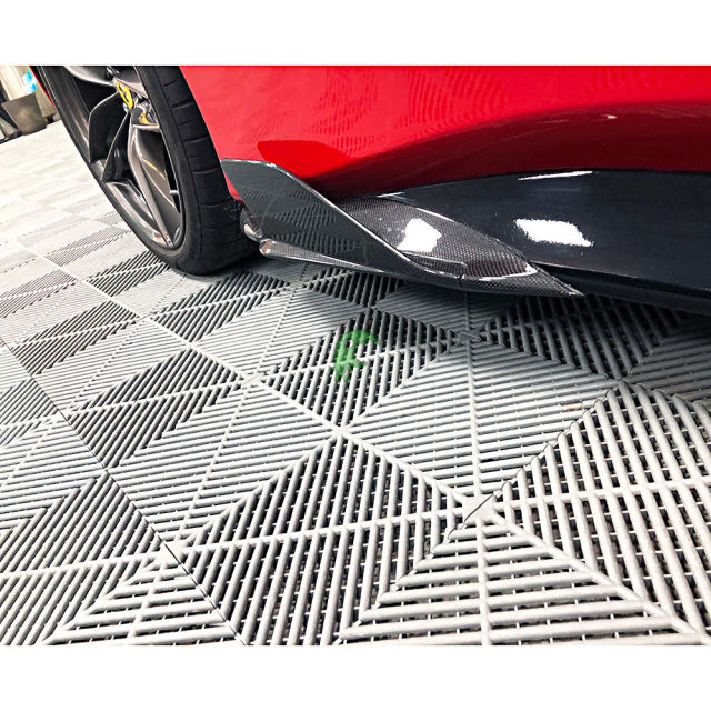 Capristo Style Dry Carbon Fiber Side Fin For Ferrari 488 GTB Spider 2015-2018