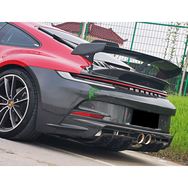 GT3 Style Dry Carbon Fiber Rear Diffuser For Porsche 911 992 Carrera &amp; S 2018-Present