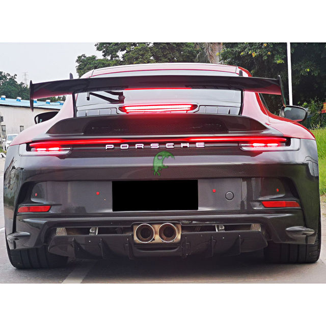 GT3 Style Dry Carbon Fiber Rear Diffuser For Porsche 911 992 Carrera &amp; S 2018-Present