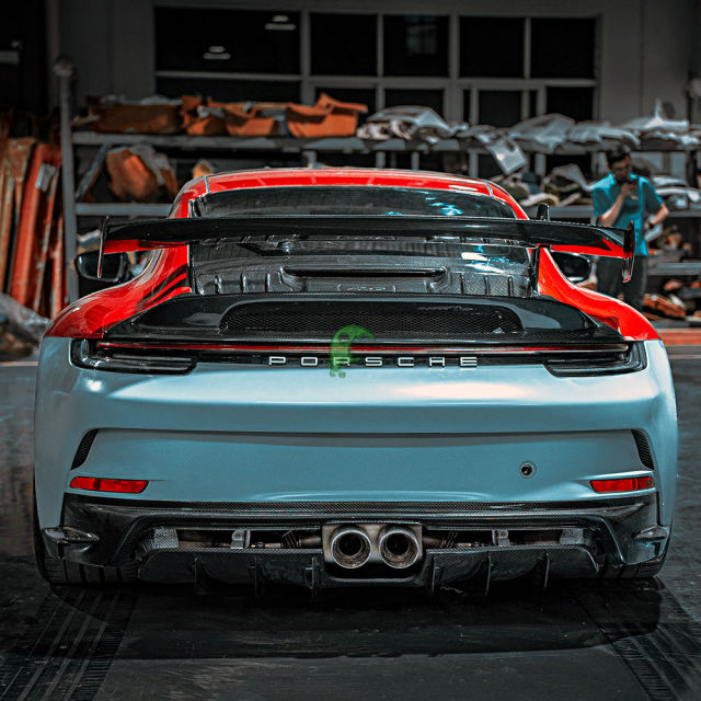 GT3 Style Dry Carbon Fiber Rear Bumper For Porsche 911 992 Carrera &amp; S 2018-Present