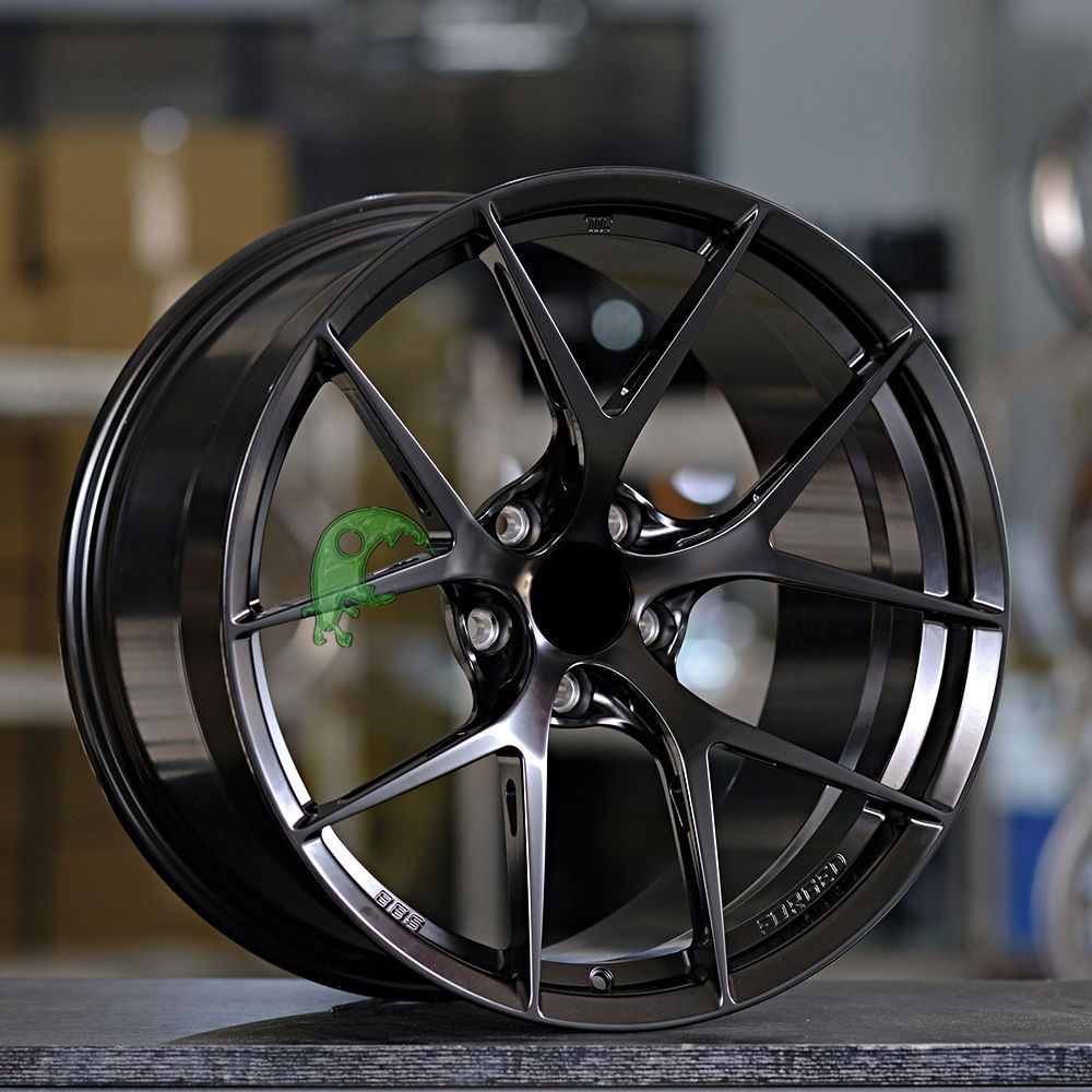 [Customization] Bespoke Forged Wheel