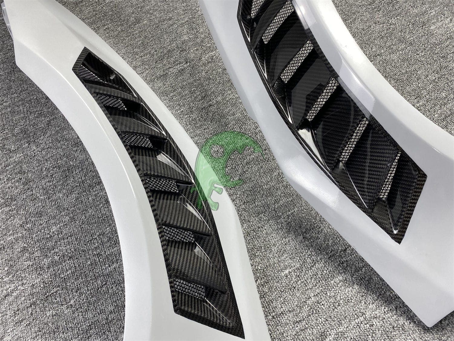 Vorsteiner Style Dry Carbon Fiber Front Fender for Lamborghini Huracan LP610-4/LP580