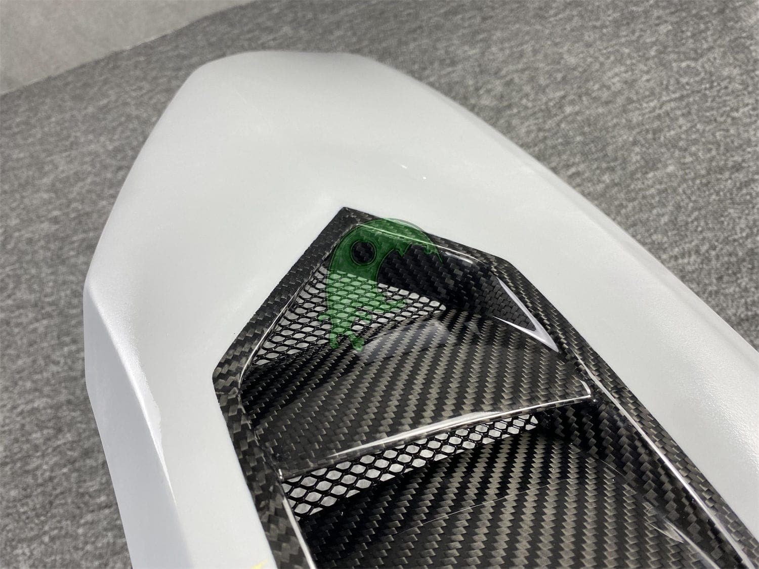 Vorsteiner Style Dry Carbon Fiber Front Fender for Lamborghini Huracan LP610-4/LP580