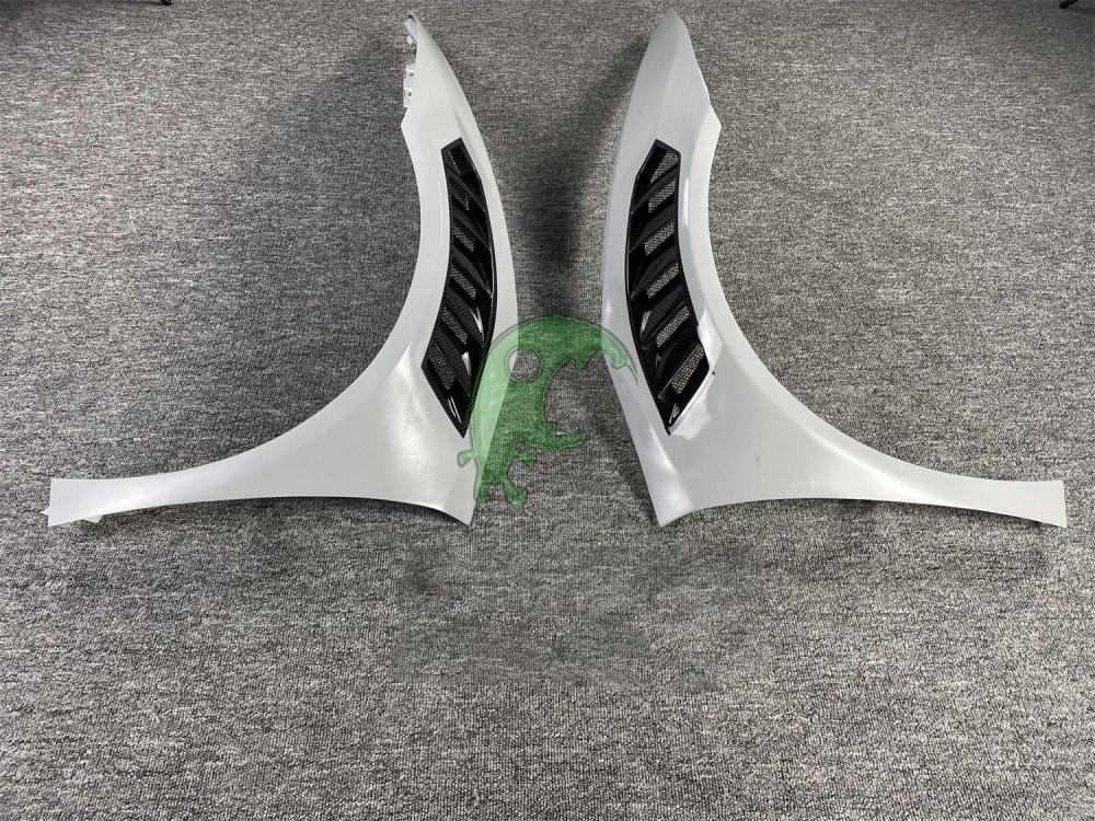 Dry Carbon Fiber Front Fender for Lamborghini Huracan LP610/LP580 - Vorsteiner Style (With Portion Primer)