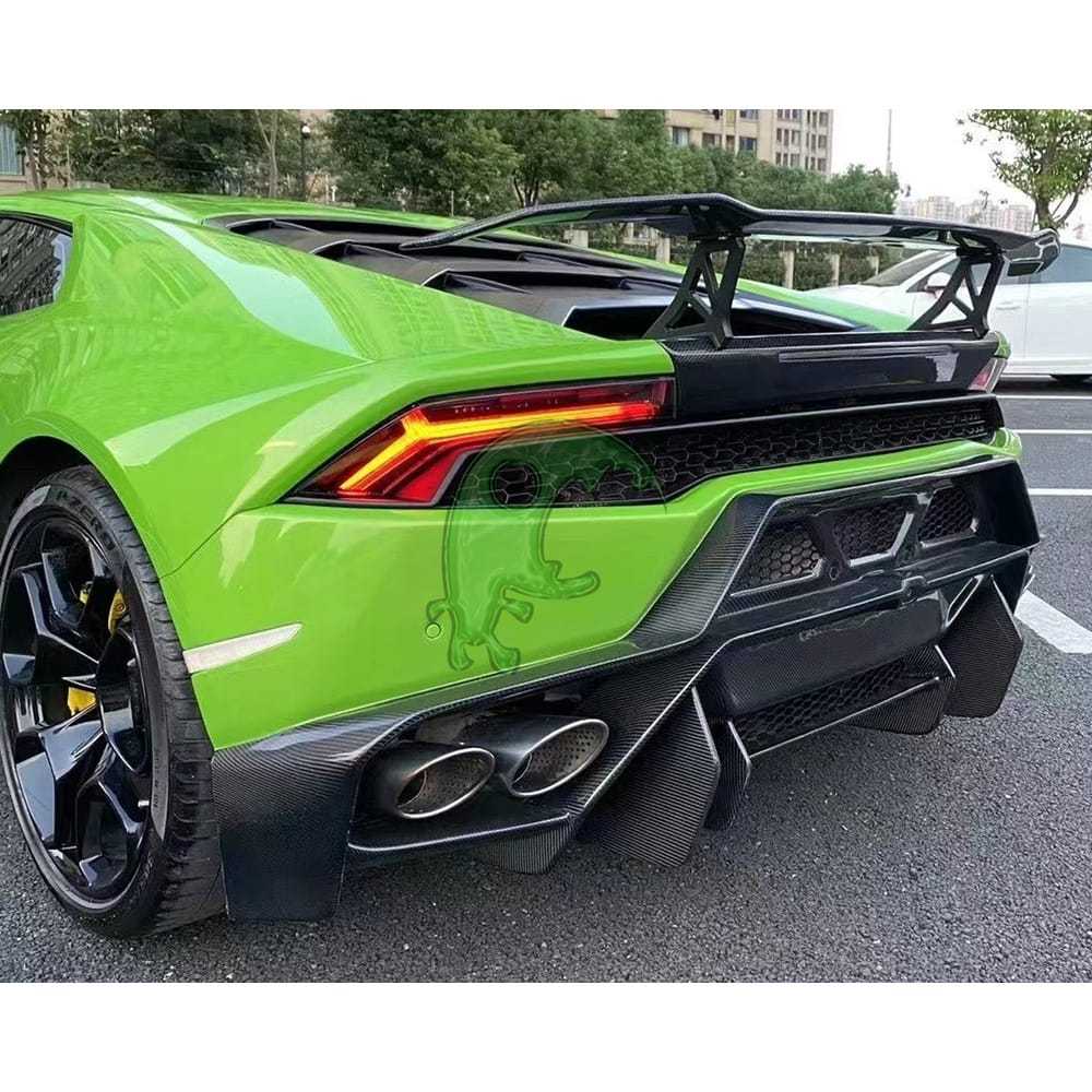 (With Portion Primer) Dry Carbon Fiber Rear Bumper for Lamborghini Huracan LP610/LP580 - Vorsteiner Style
