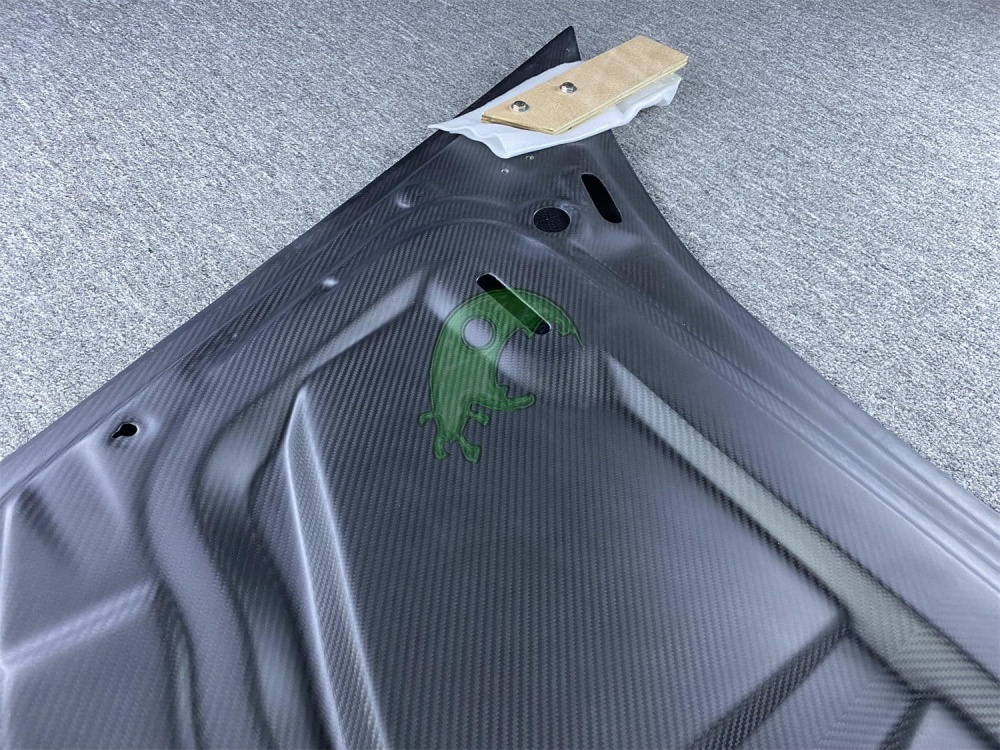 Dry Carbon Fiber Front Hood for Lamborghini Huracan LP610/LP580 - 101 Style
