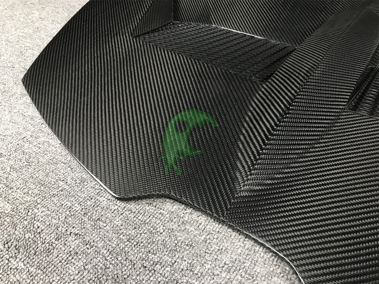 Dry Carbon Fiber Bonnet Hood for Lamborghini Huracan LP610/LP580 - LB Style